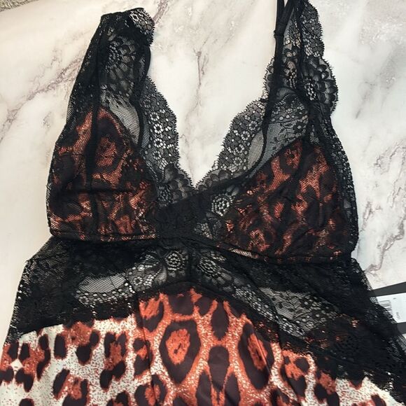 NWT Frederick’s of Hollywood Rosalina Rose Animal Print Cami & Boy Short - Picture 4 of 8